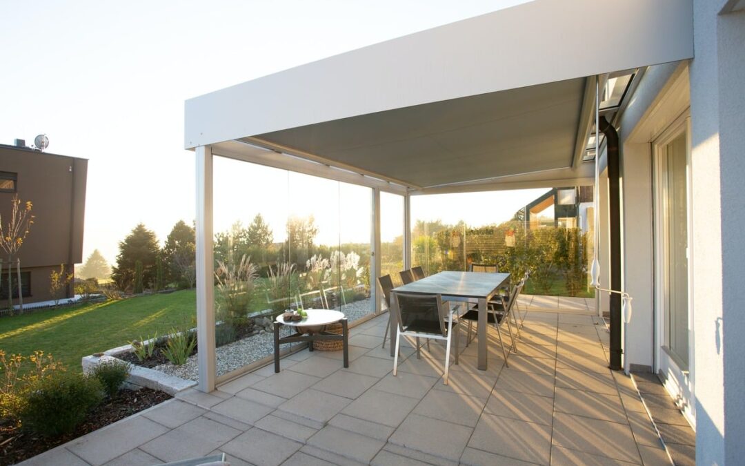 Contemporary patio by Smartway Builders in Wellington: seamless indoor-outdoor flow, covered dining, and stylish